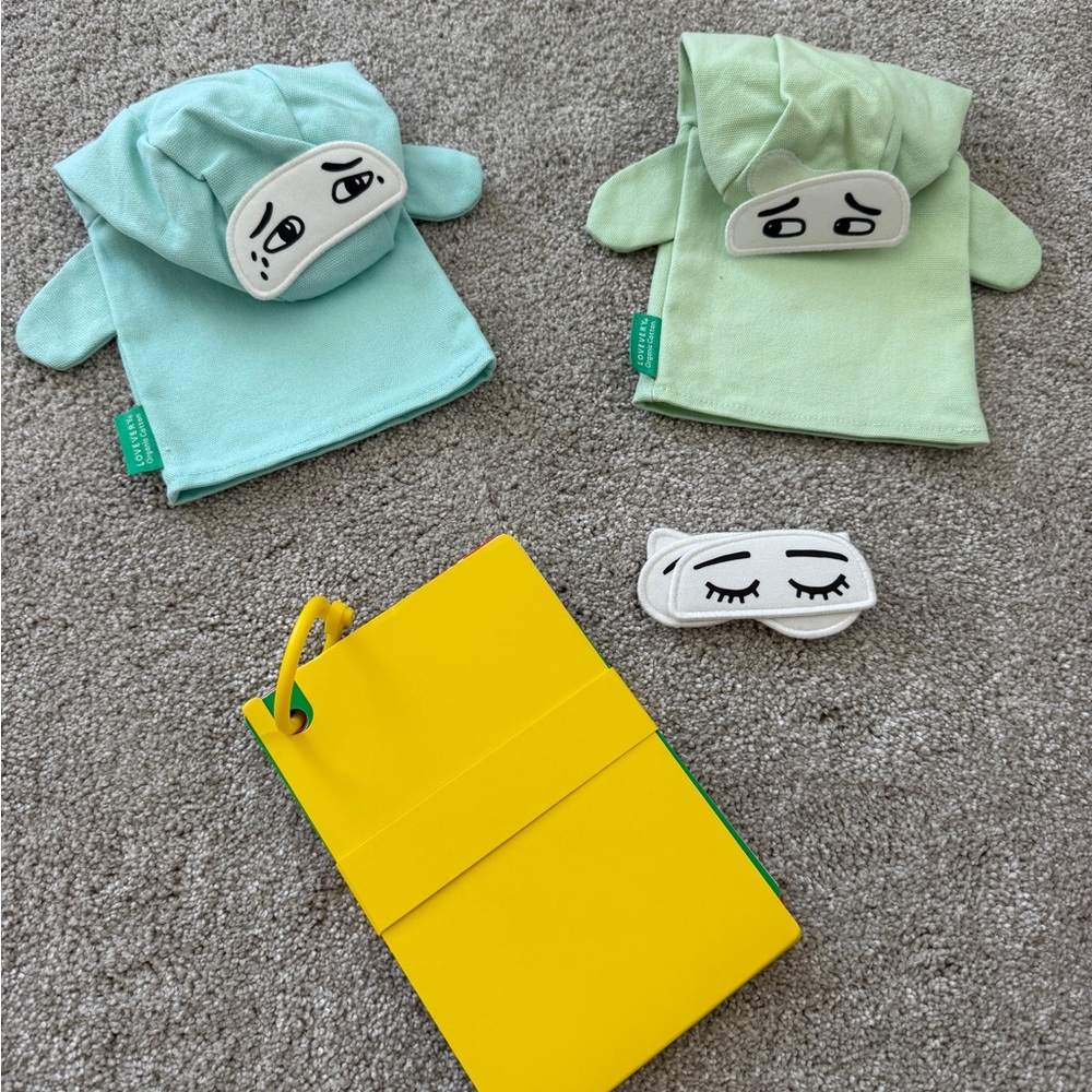 Lovevery Emotions Puppets & Storyteller booklet